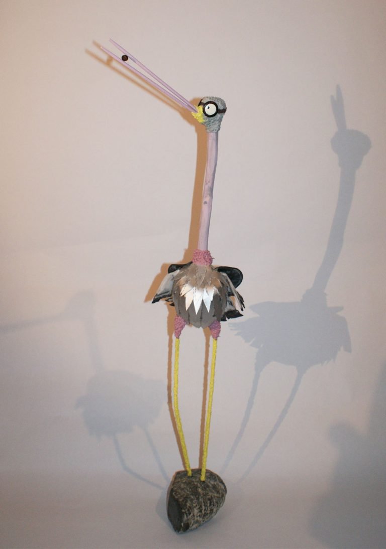 Animals after party l'aviatore con base in pietra verde d'Arno, 2022 20x80x18cm